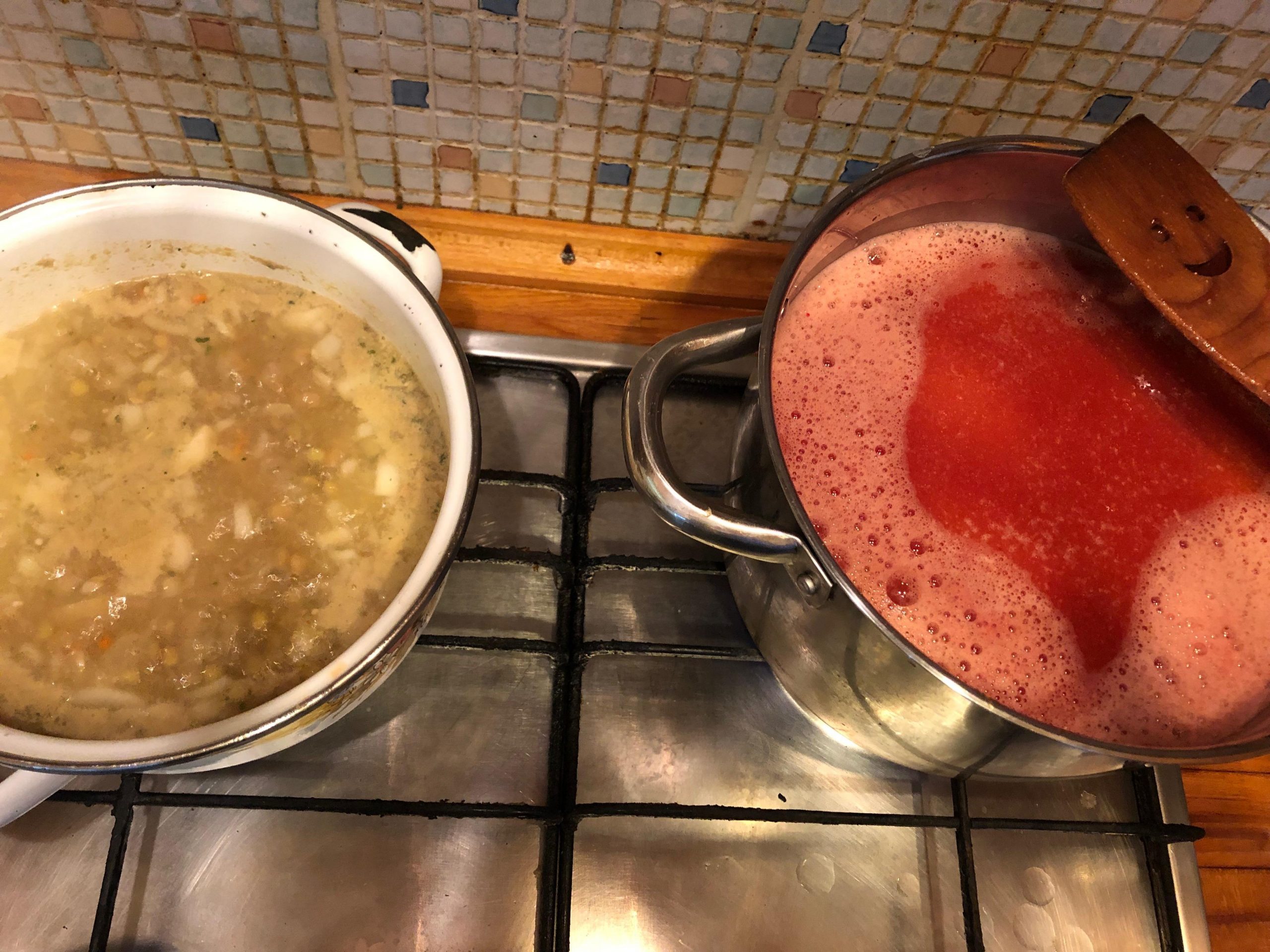 Rizses lencsegombóc paradicsomszószban