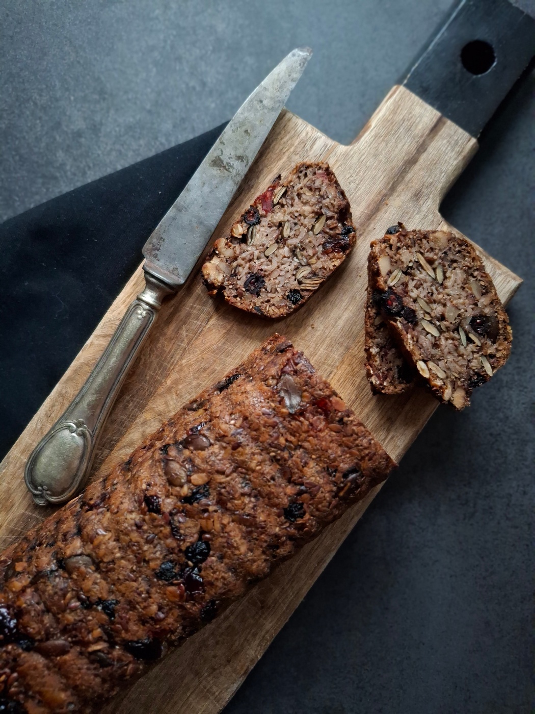 Almás és mazsolás ünnepi gyümölcskenyér - Horváth Judit receptje