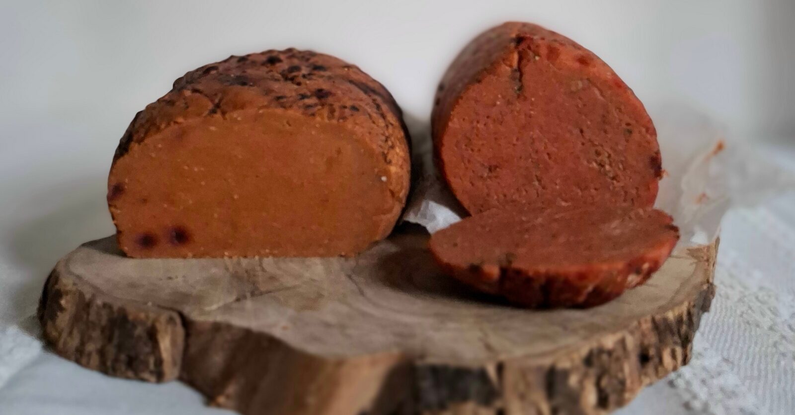 Vegán sonkaszalámi, vegán sonka - Horváth Judit, Fermentált Konyha társszerző, receptkönyvíró receptje